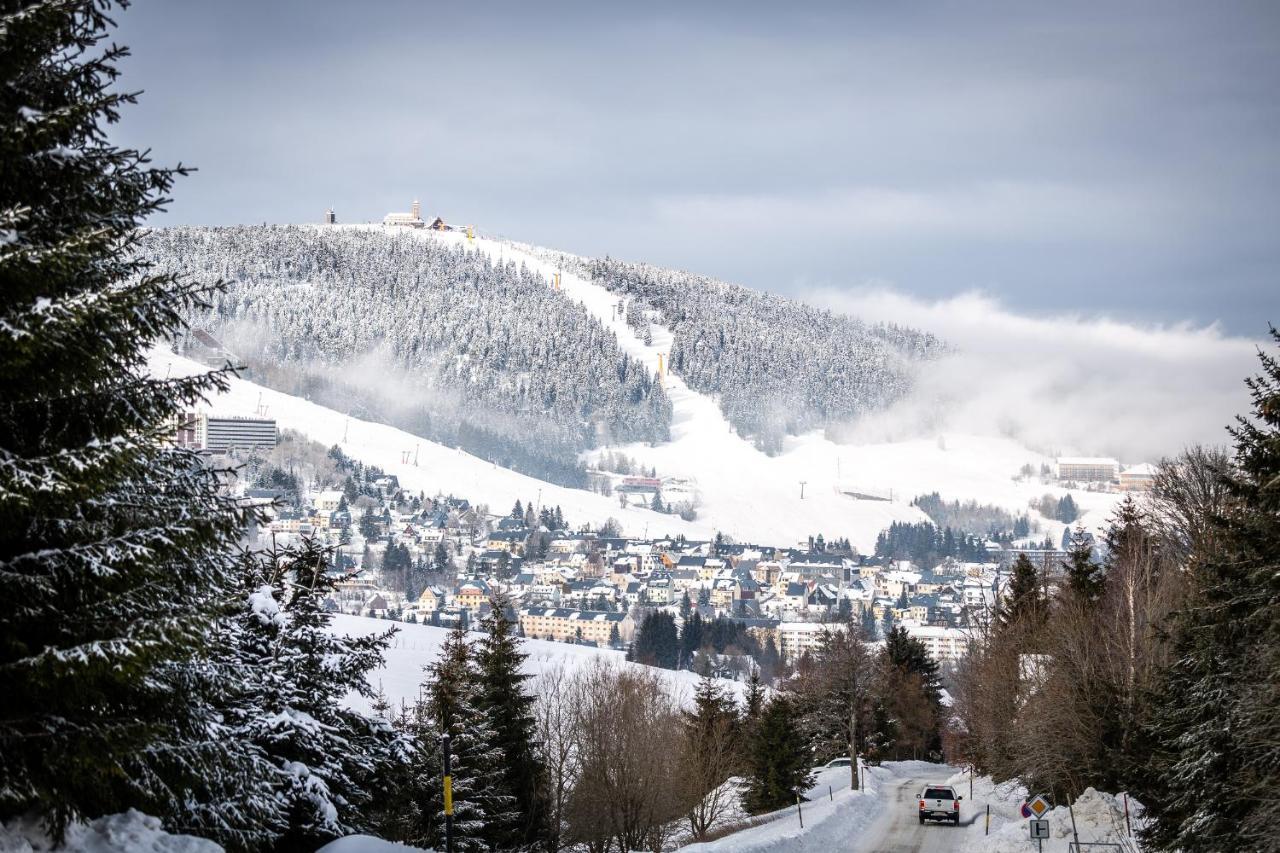 Ski Chalet Klinovec Loučná pod Klínovcem Екстериор снимка