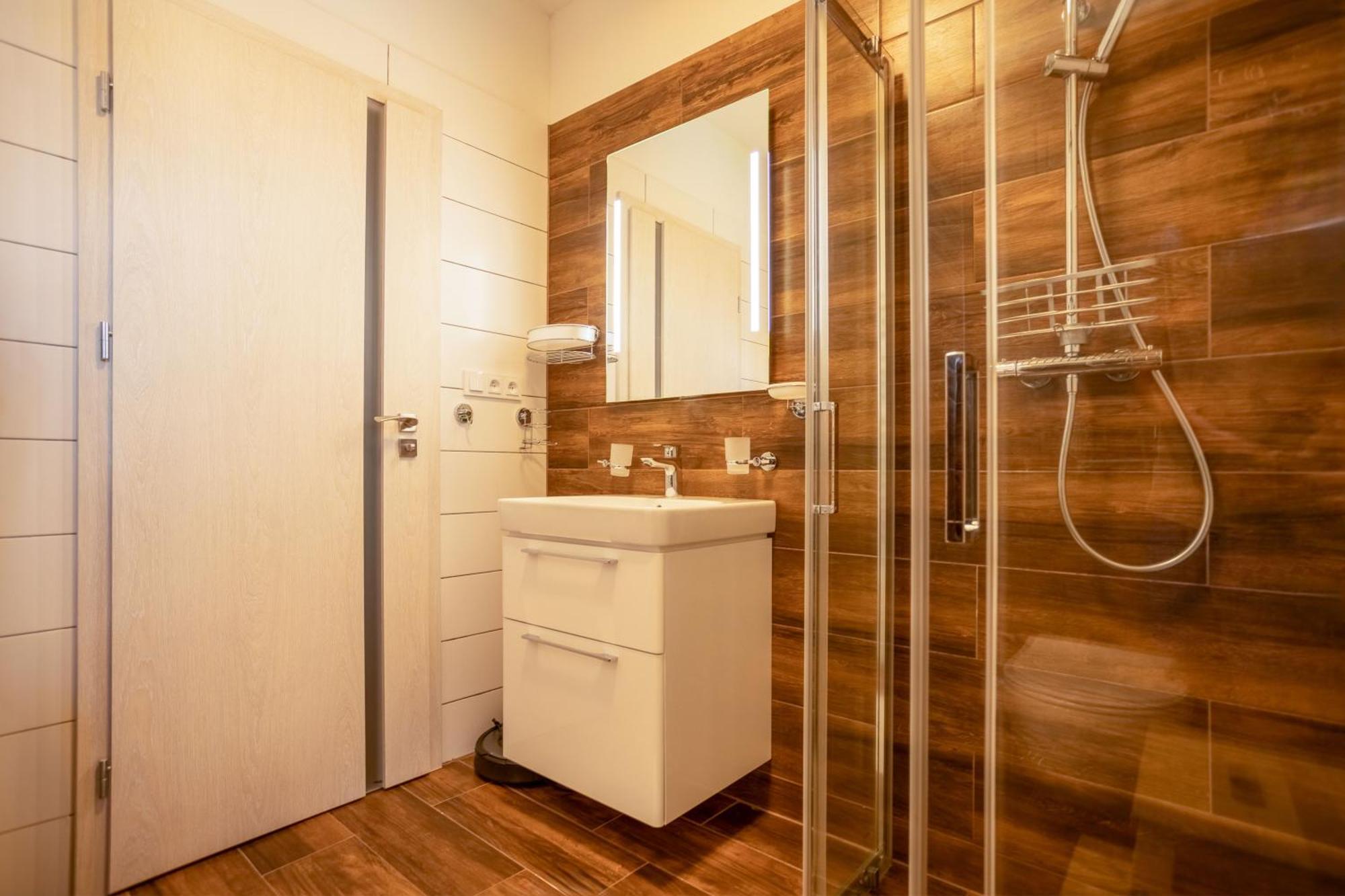 Ski Chalet Klinovec Loučná pod Klínovcem Стая снимка